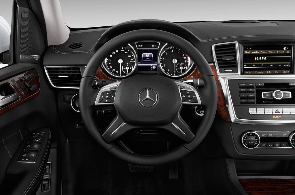 Mercedes Gl-Class (Baujahr 2013) - 5 Türen Lenkrad