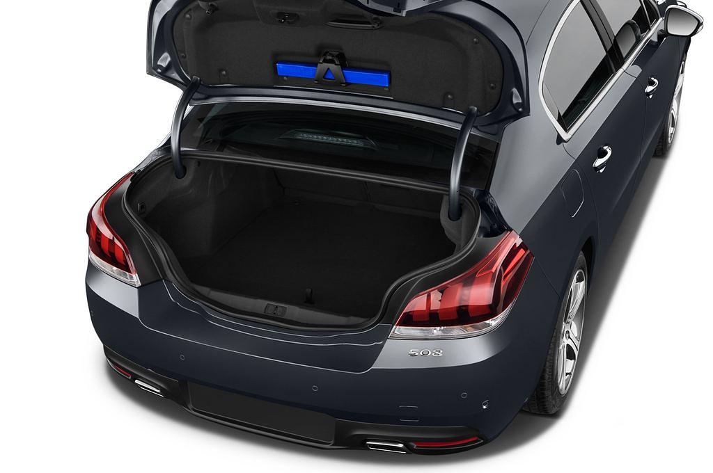 Peugeot 508 (Baujahr 2015) GT 4 Türen Kofferraum