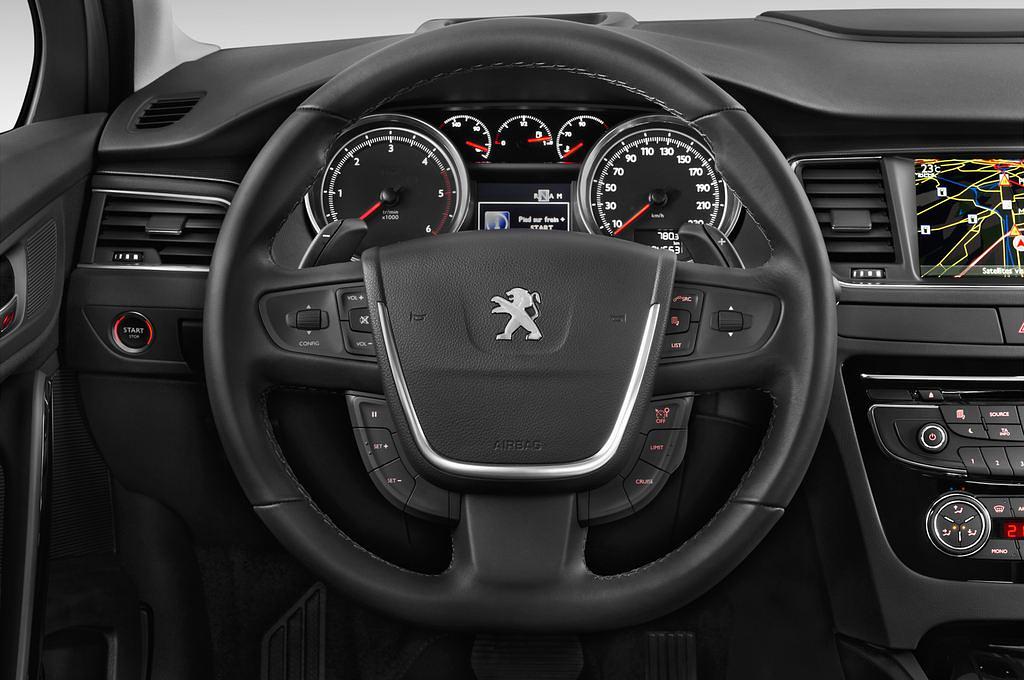 Peugeot 508 (Baujahr 2012) Allure 4 Türen Lenkrad
