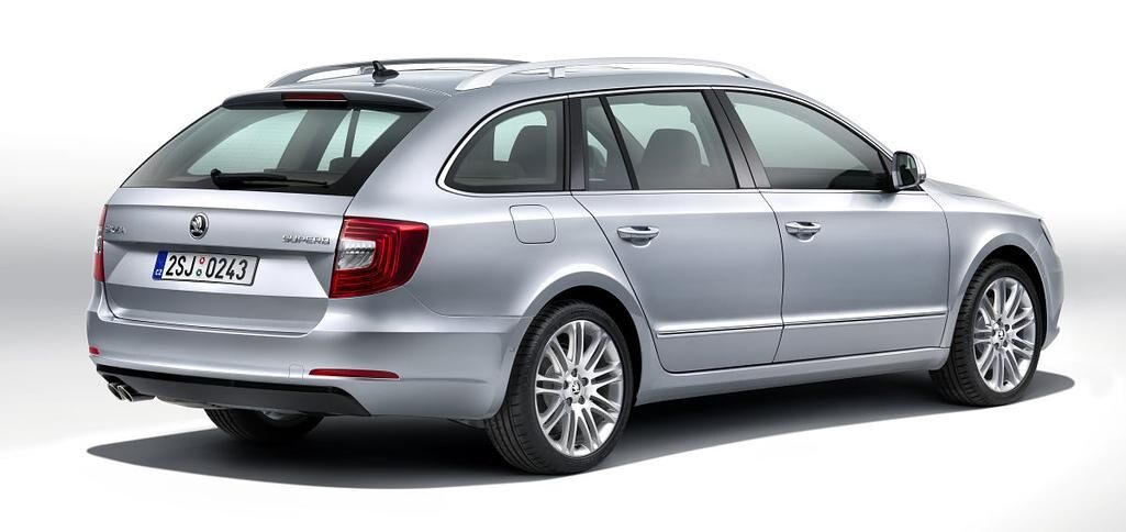 Der Skoda Superb Combi nimmt es mit 633 bis 1.865 Litern Gepäck auf.