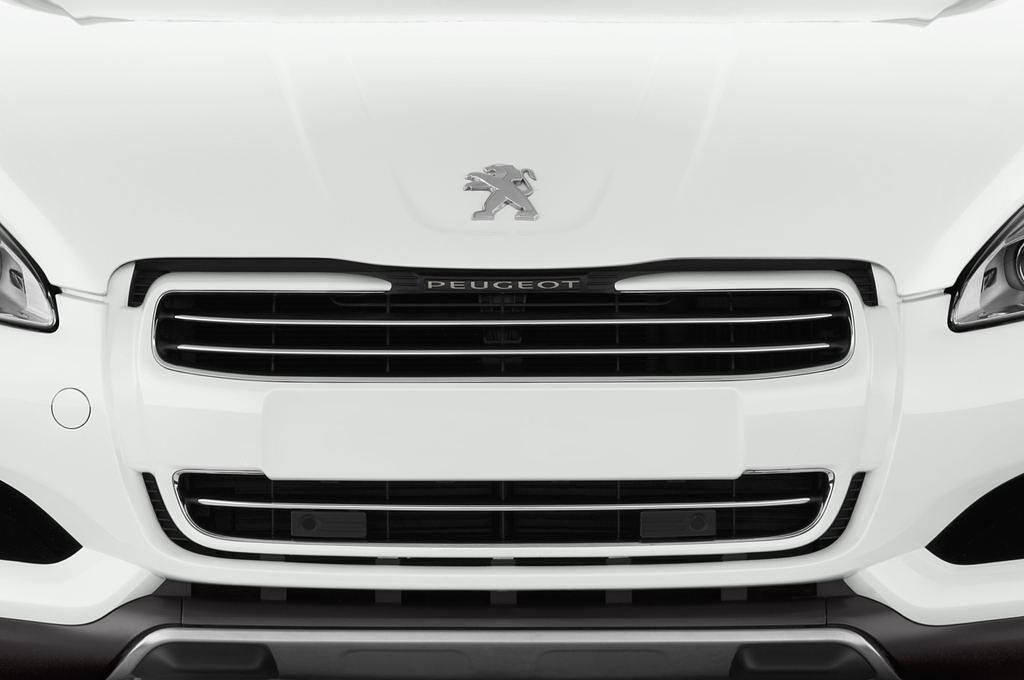 Peugeot 508 (Baujahr 2012) RXH 5 Türen Kühlergrill und Scheinwerfer