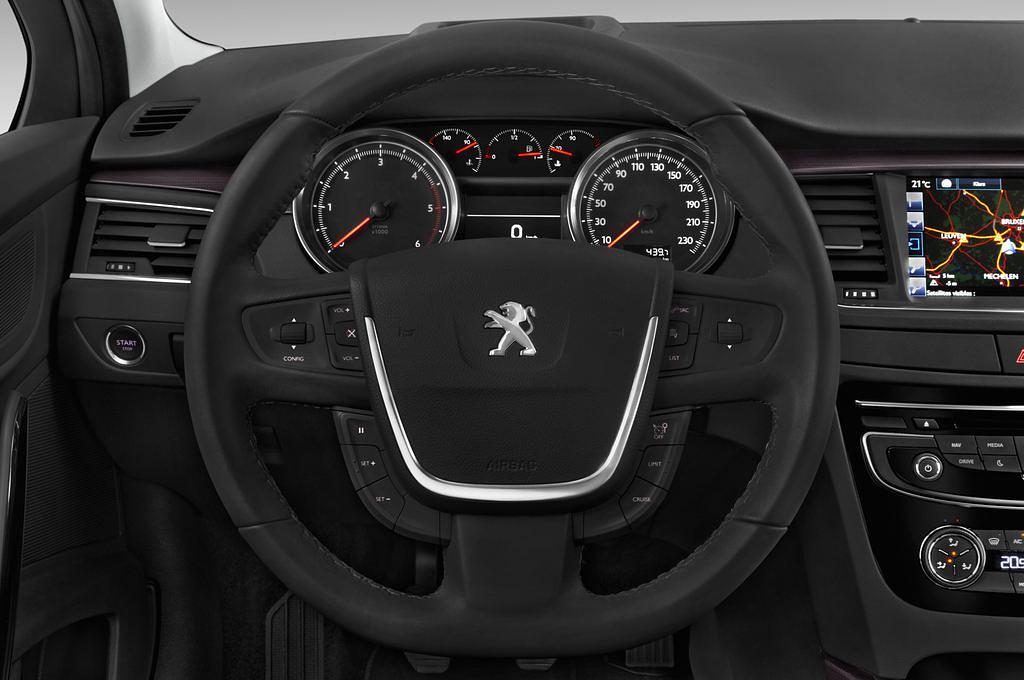 Peugeot 508 (Baujahr 2015) Allure 5 Türen Lenkrad