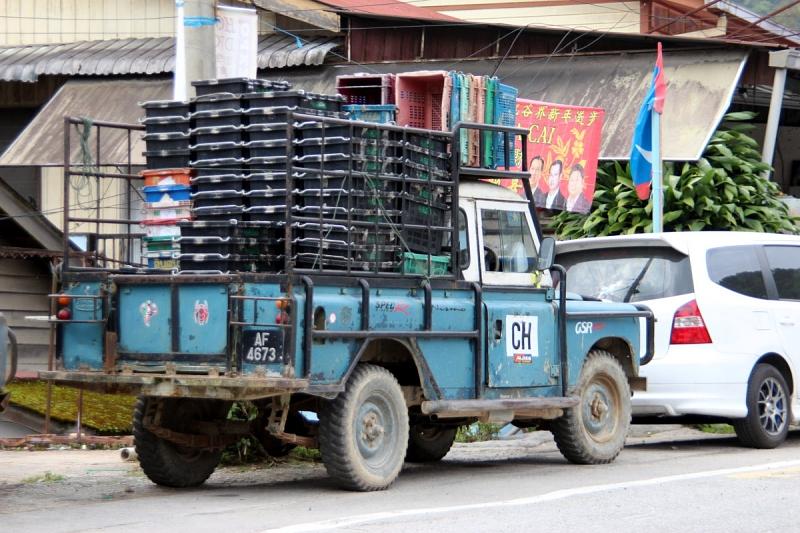 Betagte Land Rover in den Cameron Highlands von Malaysia 2013