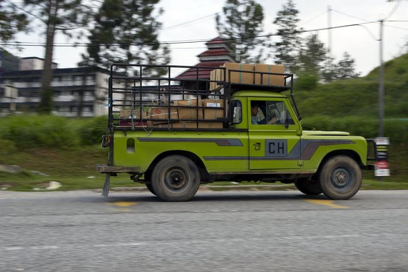 Betagte Land Rover in den Cameron Highlands von Malaysia 2013