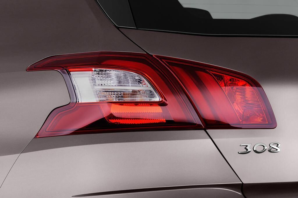 Peugeot 308 (Baujahr 2015) Allure 5 Türen Rücklicht