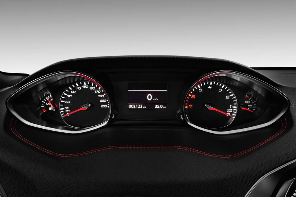 Peugeot 308 (Baujahr 2016) GTI 5 Türen Tacho und Fahrerinstrumente