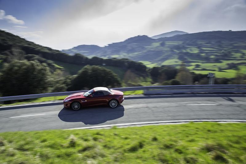 Jaguar F-Type Roadster