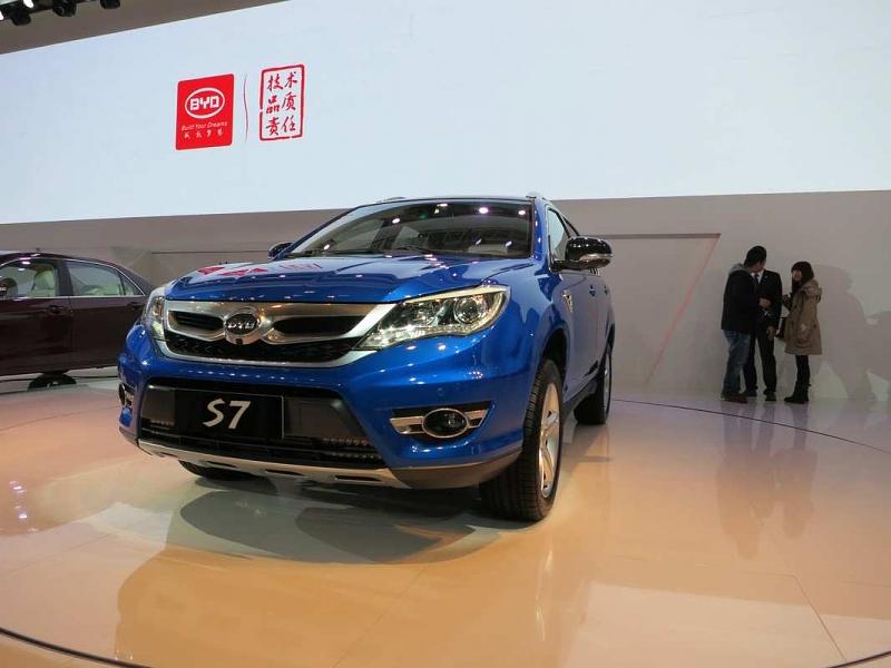 BYD S7