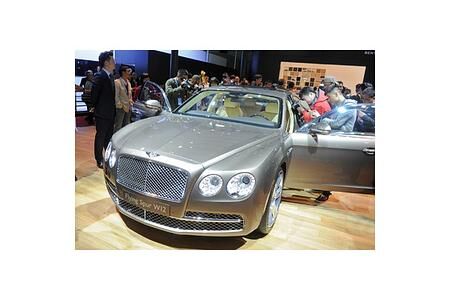 Auto Shanghai 2013:  Bentley stellt den neuen Flying Spur vor