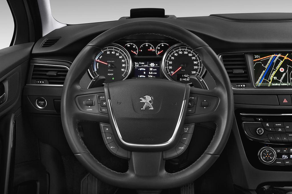 Peugeot 508 Hybrid4 (Baujahr 2013) Hybrid4 4 Türen Lenkrad