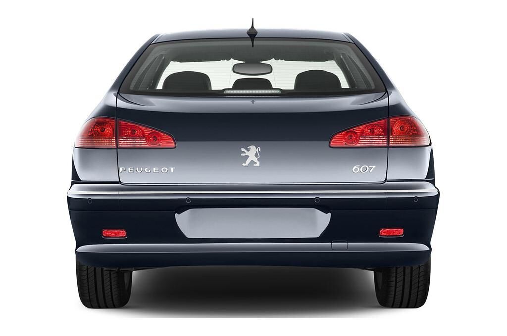 Peugeot 607 (Baujahr 2010) Platinum 4 Türen Heckansicht