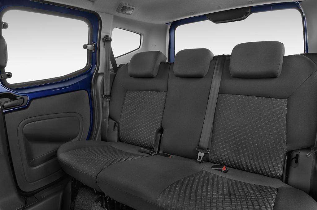 Peugeot Bipper (Baujahr 2010) - 5 Türen Rücksitze