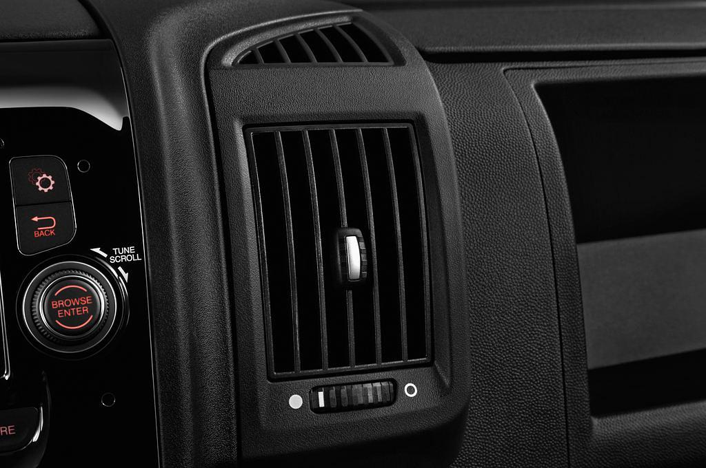 Peugeot Boxer (Baujahr 2017) - 4 Türen Lüftung