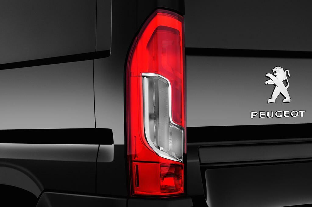 Peugeot Boxer (Baujahr 2017) - 4 Türen Rücklicht