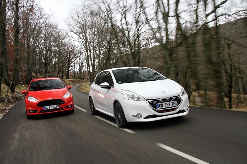 Vergleichstest Peugeot 308 GTI gegen Ford Fiesta ST