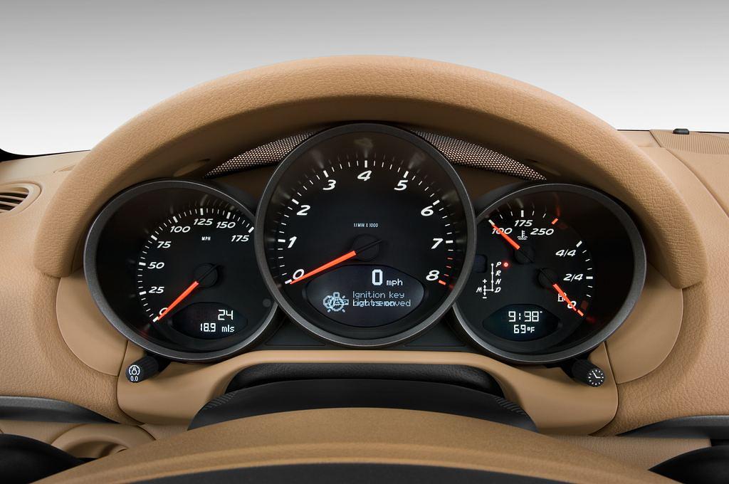 Porsche Boxster (Baujahr 2011) Spyder 2 Türen Tacho und Fahrerinstrumente