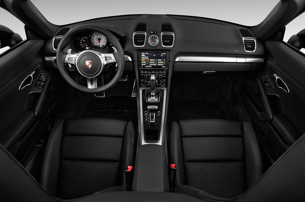 Porsche Boxster (Baujahr 2013) S 2 Türen Cockpit und Innenraum