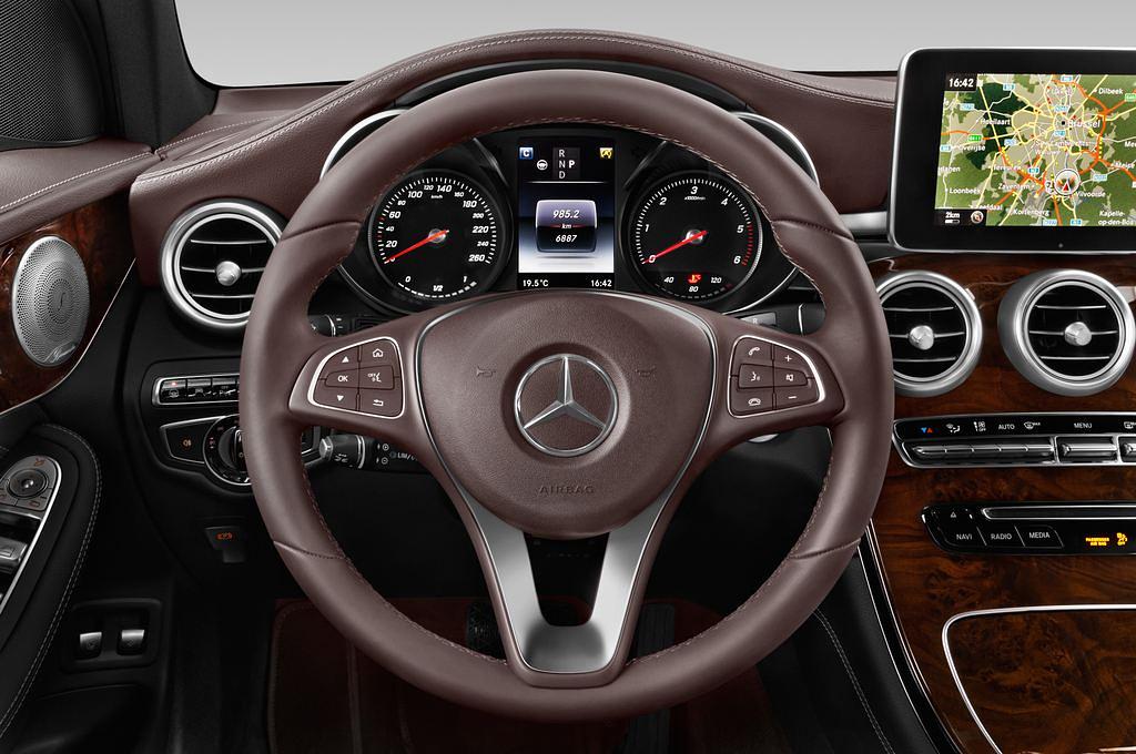 Mercedes GLC (Baujahr 2016) AMG Line 5 Türen Lenkrad