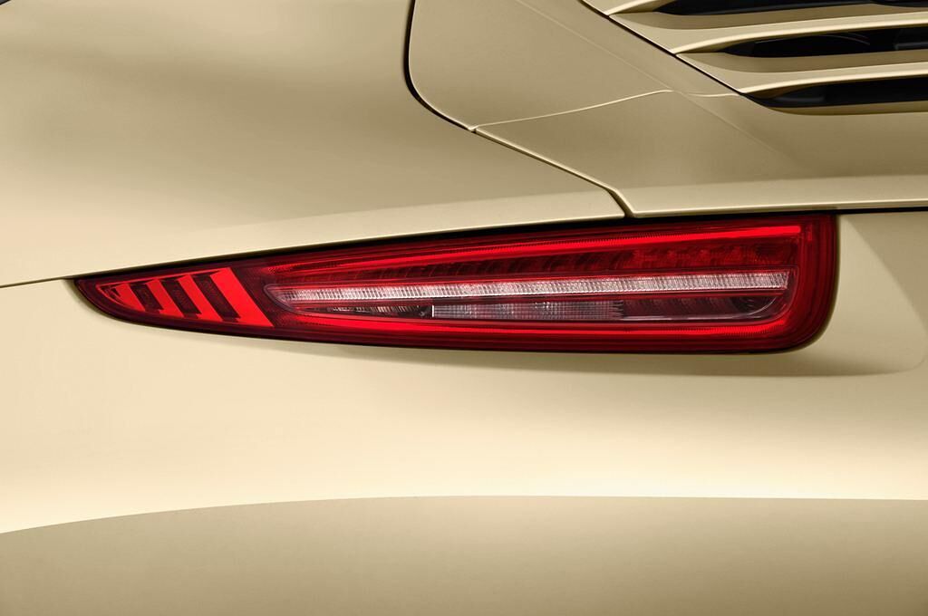 Porsche 911 (Baujahr 2012) Carrera S 2 Türen Rücklicht