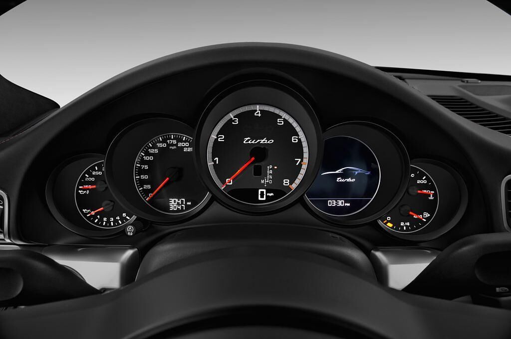 Porsche 911 (Baujahr 2017) Turbo 2 Türen Tacho und Fahrerinstrumente