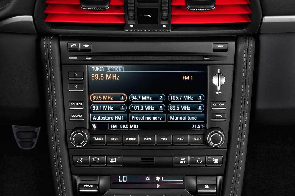 Porsche 911 Turbo (Baujahr 2012) - 2 Türen Radio und Infotainmentsystem