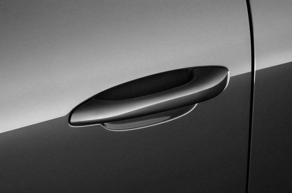 Porsche Macan (Baujahr 2016) Turbo 5 Türen Türgriff
