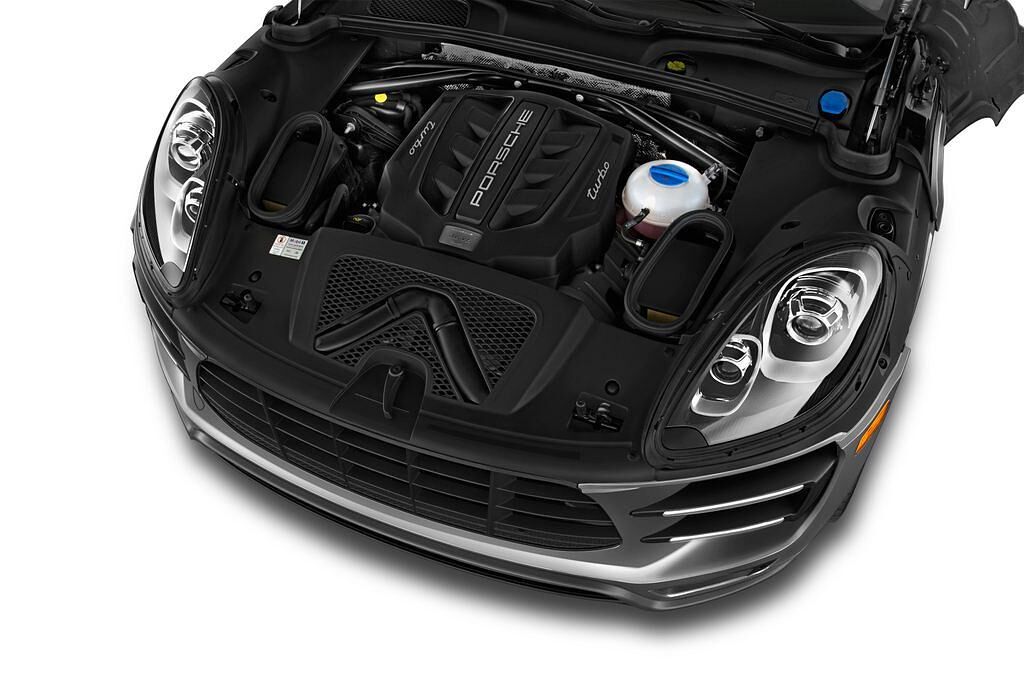 Porsche Macan (Baujahr 2016) Turbo 5 Türen Motor
