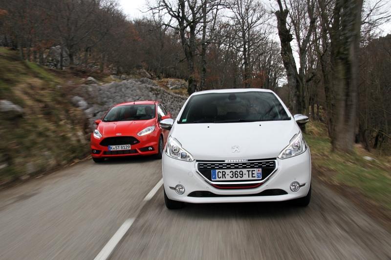 Vergleichstest Peugeot 308 GTI gegen Ford Fiesta ST