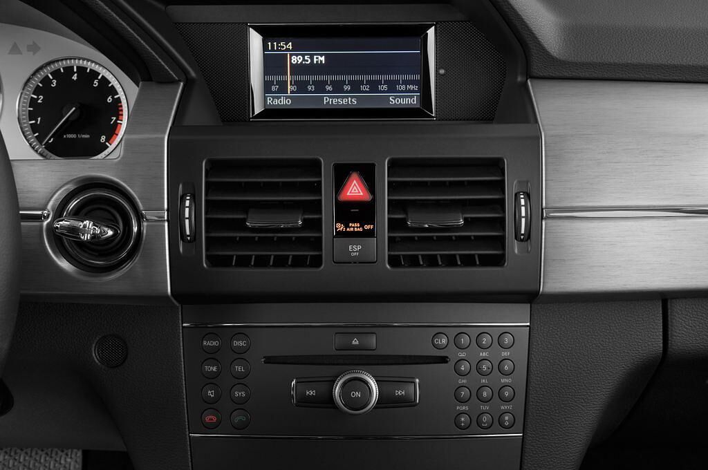 Mercedes GLK (Baujahr 2011) - 5 Türen Radio und Infotainmentsystem