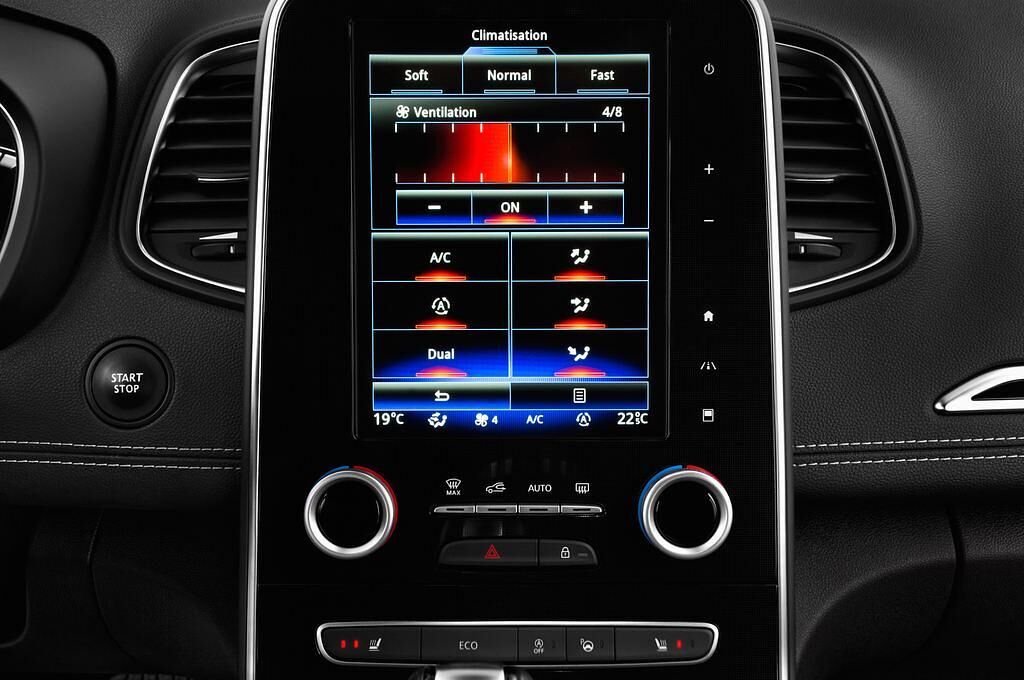 Renault Grand Scenic (Baujahr 2017) Bose Edition 5 Türen Temperatur und Klimaanlage