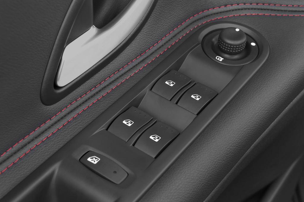 Renault Espace (Baujahr 2010) Alyum 5 Türen Bedienungselemente Tür
