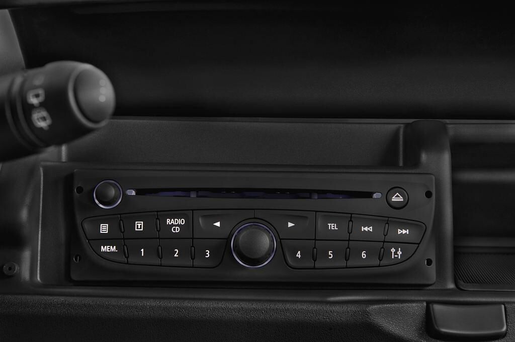 Renault Espace (Baujahr 2012) Celsium 5 Türen Radio und Infotainmentsystem