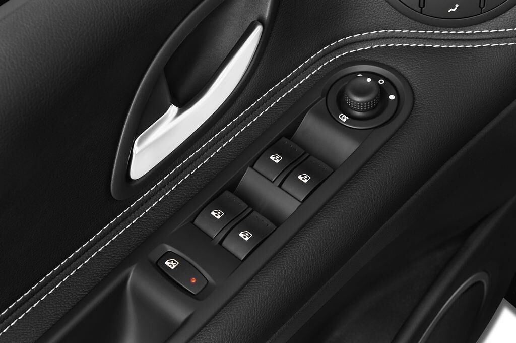 Renault Espace (Baujahr 2012) Celsium 5 Türen Bedienungselemente Tür