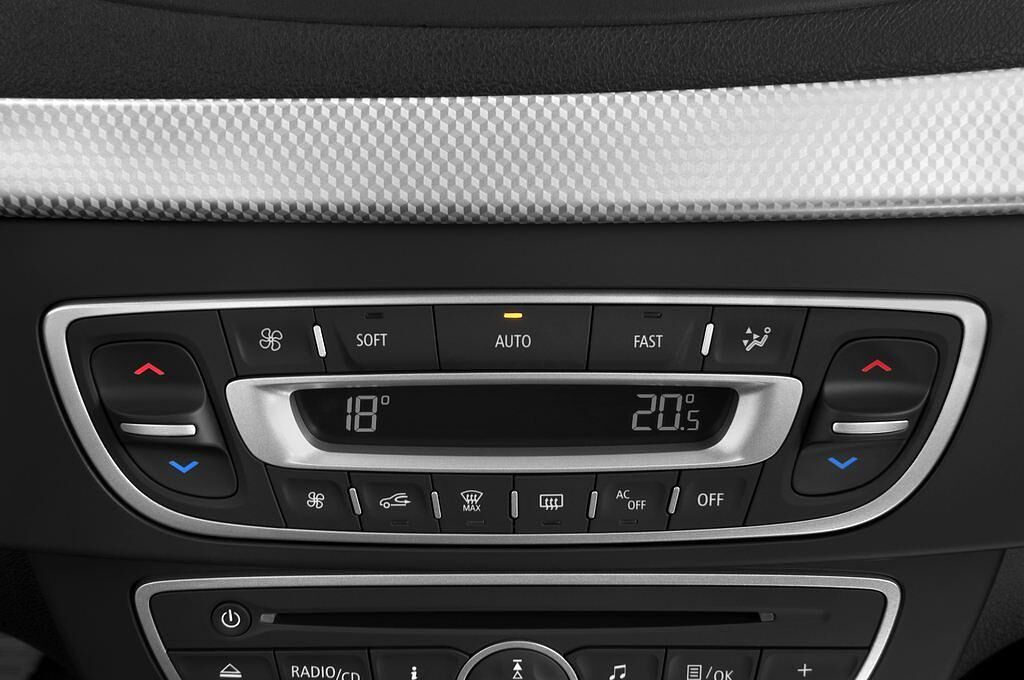 Renault Fluence (Baujahr 2011) Dynamique 4 Türen Temperatur und Klimaanlage