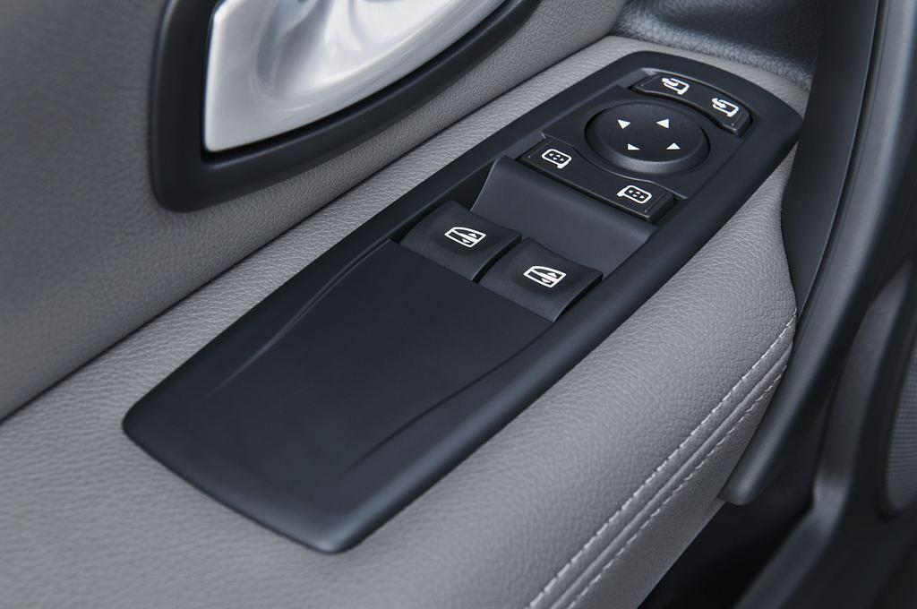 Renault Grand Scenic (Baujahr 2009) Dynamique 5 Türen Bedienungselemente Tür