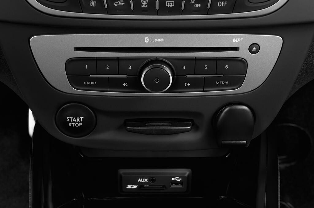 Renault Megane (Baujahr 2014) RS 265 3 Türen Radio und Infotainmentsystem