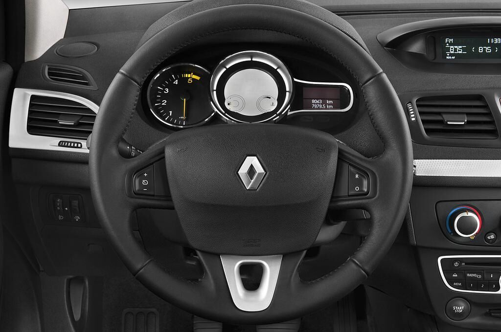 Renault Megane (Baujahr 2010) GT 5 Türen Lenkrad
