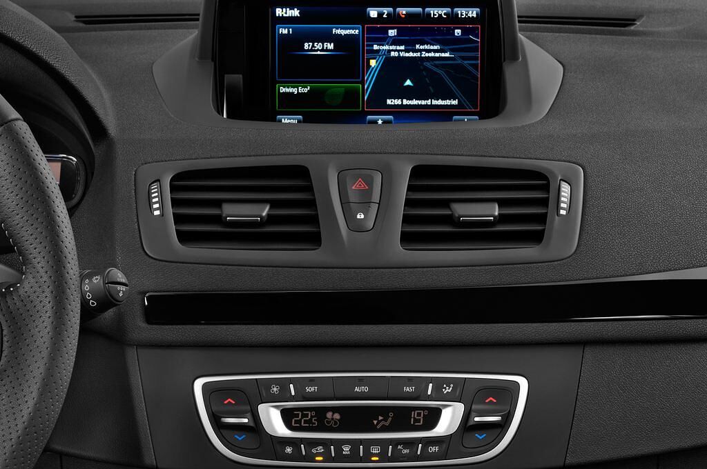 Renault Megane (Baujahr 2014) BOSE Edition 5 Türen Radio und Infotainmentsystem