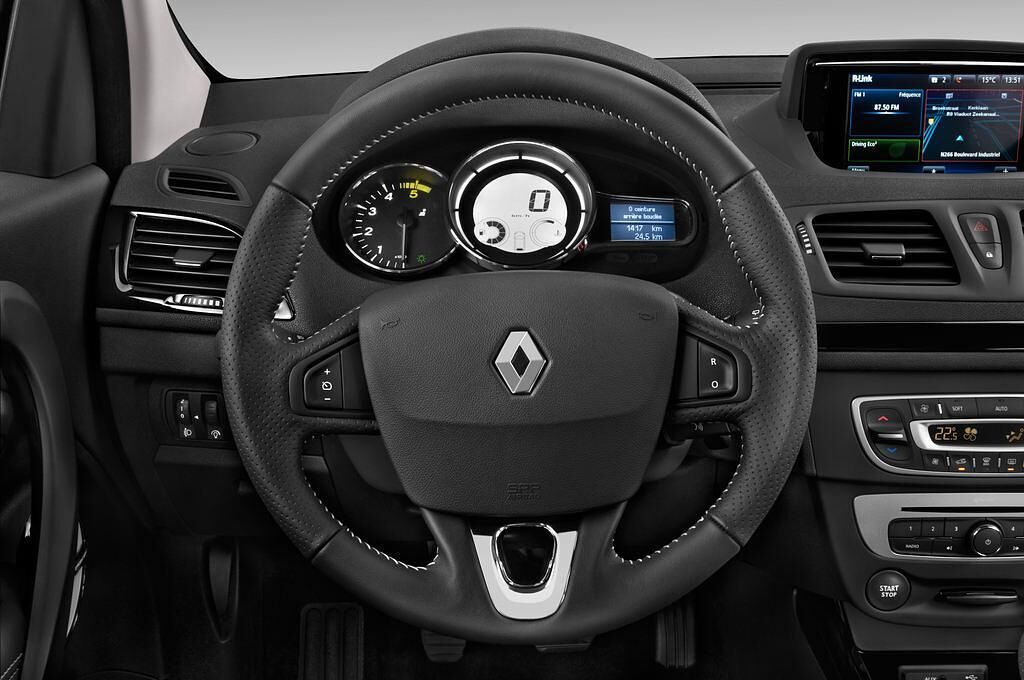 Renault Megane (Baujahr 2014) BOSE Edition 5 Türen Lenkrad