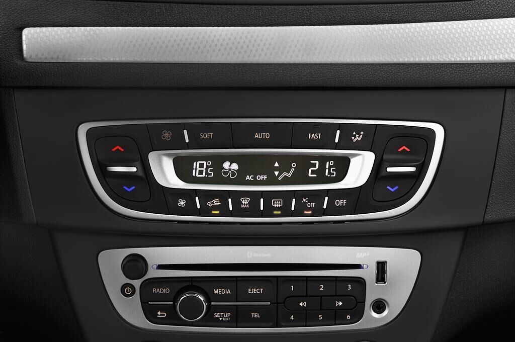 Renault Megane (Baujahr 2012) Dynamique 5 Türen Temperatur und Klimaanlage