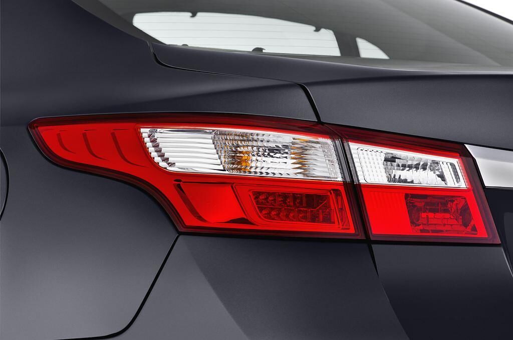 Renault Latitude (Baujahr 2011) Initiale 4 Türen Rücklicht