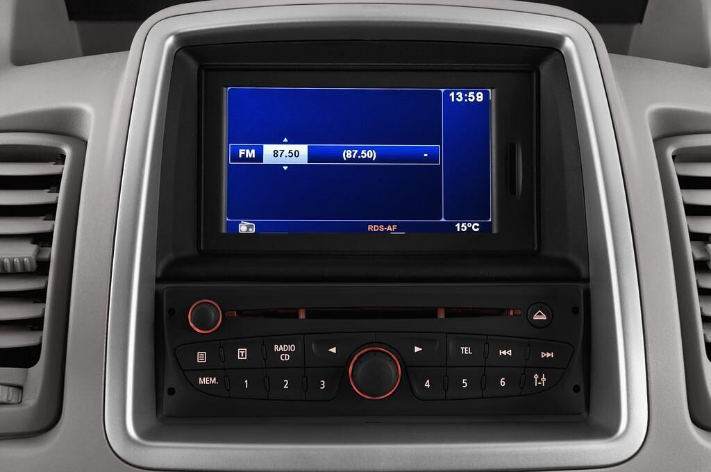 Renault Trafic (Baujahr 2012) Black Edition 5 Türen Radio und Infotainmentsystem