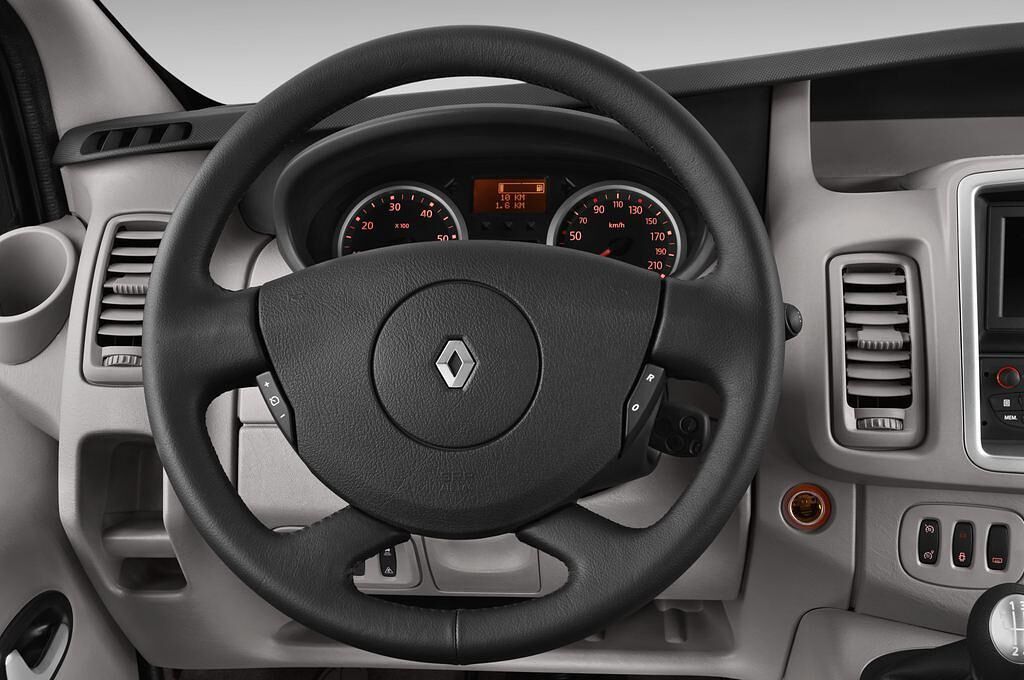 Renault Trafic (Baujahr 2012) Black Edition 5 Türen Lenkrad