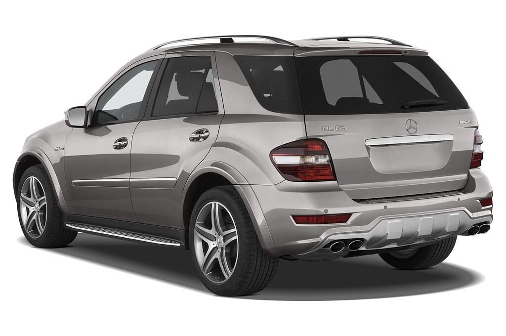 Mercedes M-Class (Baujahr 2011) AMG 5 Türen seitlich hinten