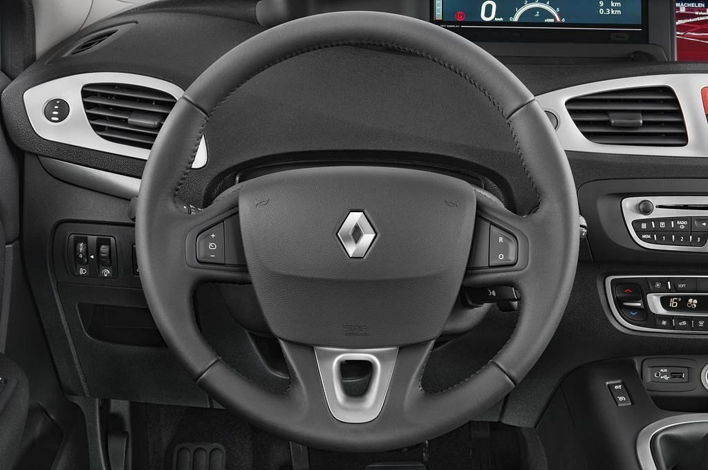 Renault Scenic (Baujahr 2010) Dynamique 5 Türen Lenkrad