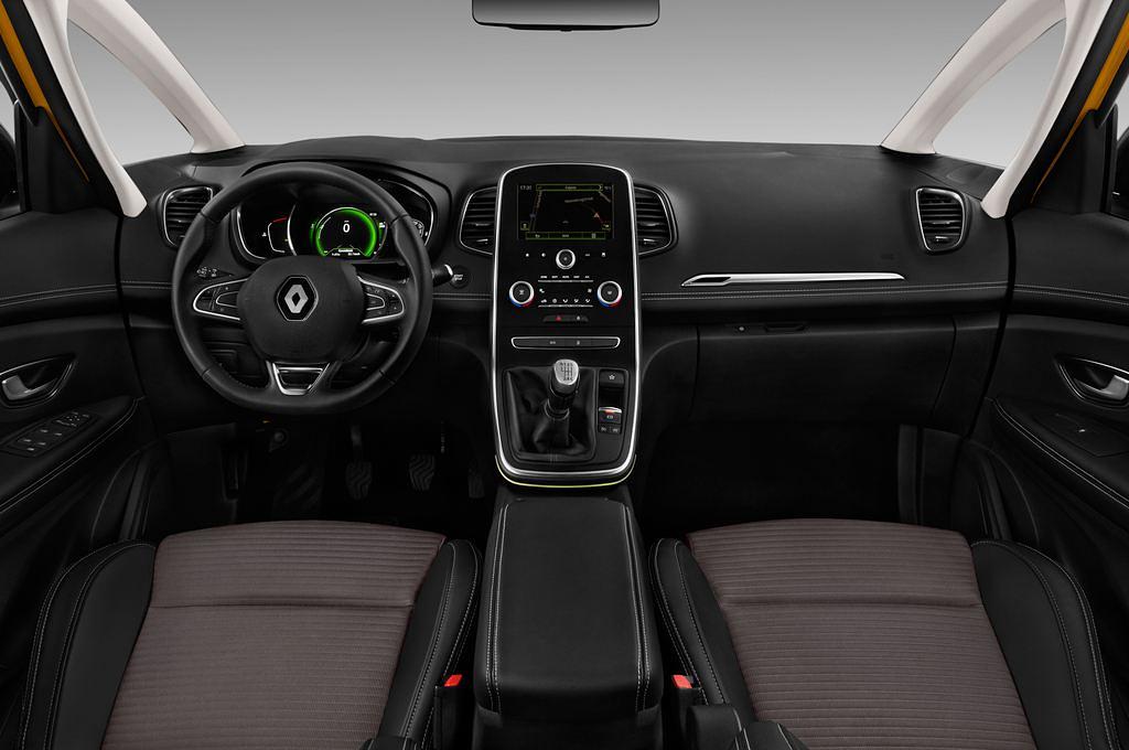 Renault Scenic (Baujahr 2017) Intens 5 Türen Cockpit und Innenraum