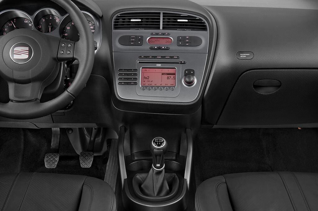 SEAT Altea XL (Baujahr 2011) Style 5 Türen Mittelkonsole