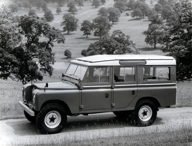 Land Rover Series III 109 inch Station Wagon 1974