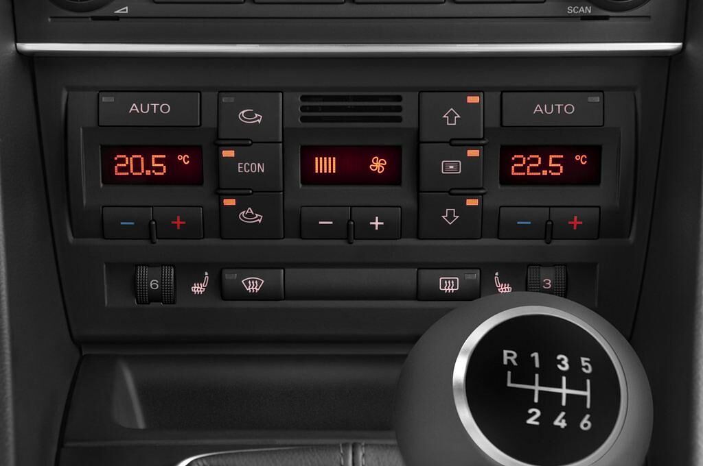 SEAT Exeo (Baujahr 2011) Style 5 Türen Temperatur und Klimaanlage