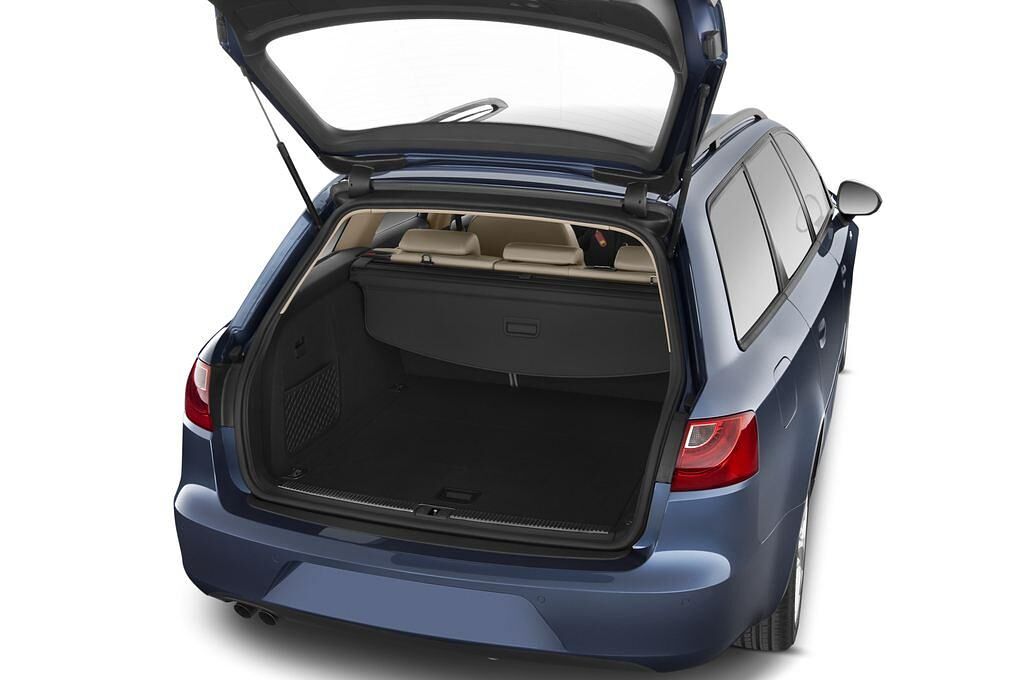 SEAT Exeo (Baujahr 2011) Style 5 Türen Kofferraum